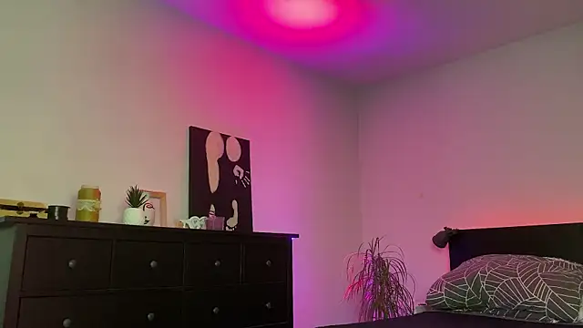 Snapshot of spottyyy chatting on October 21, 2025, 7:36 pm spottyyy online show from October 21, 2025, 7:36 pm