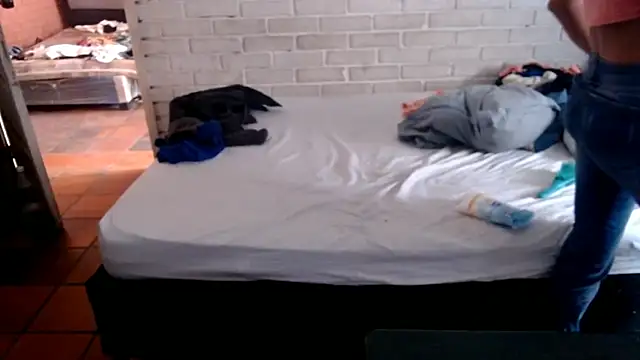 valeriaswang Lucas online show from March 17, 2026, 7:28 pm