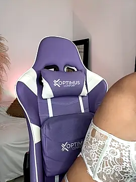 Snapshot of sofia_henaok chatting on December 15, 2025, 8:13 pm sofia henaok online show from December 15, 2025, 8:13 pm