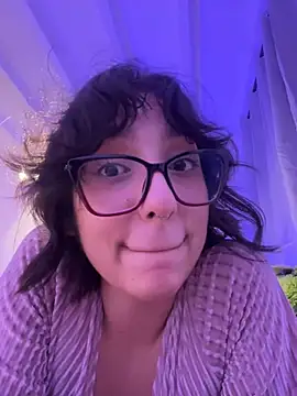 Snapshot of aurora_xoxo chatting on December 21, 2024, 7:45 am aurora xoxo online show from December 21, 2024, 7:45 am