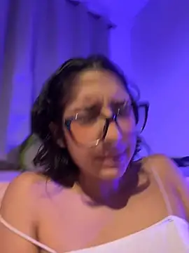 Snapshot of aurora_xoxo chatting on December 22, 2024, 10:36 pm aurora xoxo online show from December 22, 2024, 10:36 pm