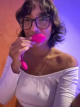 Snapshot of aurora_xoxo chatting on January 6, 2025, 4:47 am aurora xoxo online show from January 6, 2025, 4:47 am