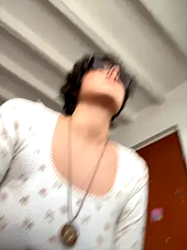 Snapshot of aurora_xoxo chatting on November 23, 2025, 4:29 pm aurora xoxo online show from November 23, 2025, 4:29 pm