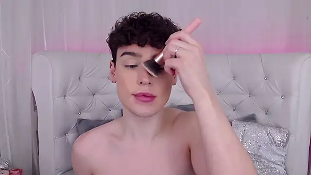 RobbyCharming online show from October 15, 2025, 3:39 am