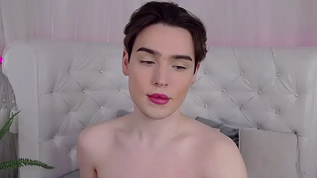 RobbyCharming online show from April 12, 2026, 4:28 am