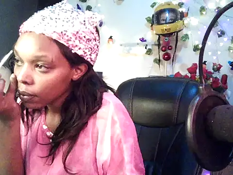 Snapshot of Anaconda2350 chatting on April 6, 2026, 7:48 pm Anaconda2350 online show from April 6, 2026, 7:48 pm