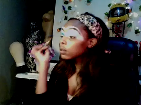 Snapshot of Anaconda2350 chatting on April 7, 2026, 9:37 pm Anaconda2350 online show from April 7, 2026, 9:37 pm