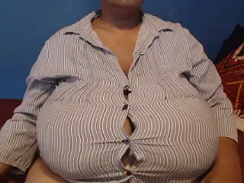 CUTEFIRMMELONSS online show from January 31, 2025, 3:33 pm