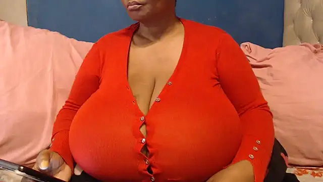 CUTEFIRMMELONSS online show from October 2, 2025, 9:38 am