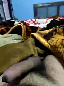 Snapshot of Deshilund9 chatting on January 4, 2025, 12:59 am Deshilund9 online show from January 4, 2025, 12:59 am