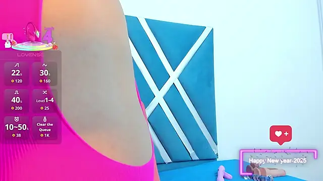 Snapshot of lara_murphy chatting on November 12, 2025, 11:03 pm lara murphy online show from November 12, 2025, 11:03 pm