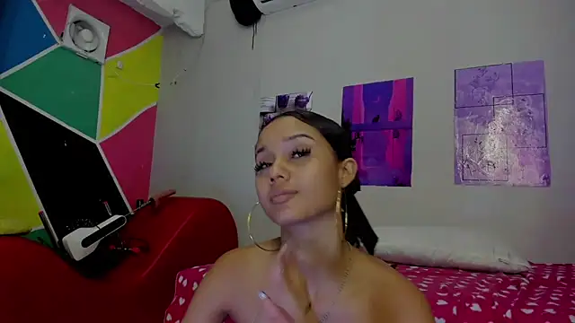 Snapshot of MarianaManzur chatting on February 22, 2025, 1:46 pm MarianaManzur online show from February 22, 2025, 1:46 pm