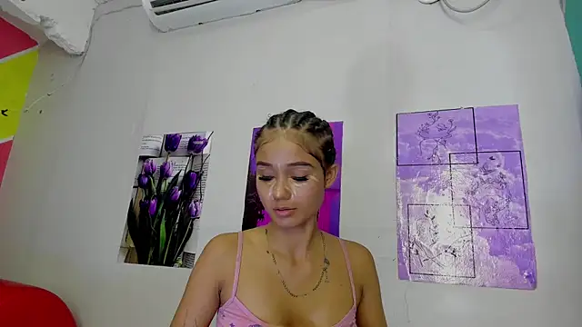 Snapshot of MarianaManzur chatting on March 20, 2025, 8:19 pm MarianaManzur online show from March 20, 2025, 8:19 pm