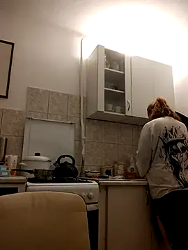 Snapshot of She-devilx chatting on April 12, 2026, 11:54 pm She-devilx online show from April 12, 2026, 11:54 pm
