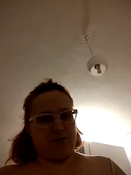Snapshot of She-devilx chatting on May 24, 2026, 10:15 pm She-devilx online show from May 24, 2026, 10:15 pm
