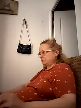 Snapshot of She-devilx chatting on June 26, 2026, 12:15 am She-devilx online show from June 26, 2026, 12:15 am