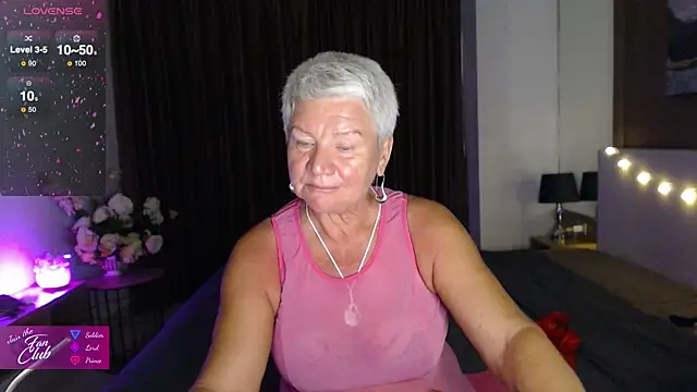 Snapshot of roxana_brooks chatting on January 16, 2026, 1:59 pm roxana brooks online show from January 16, 2026, 1:59 pm