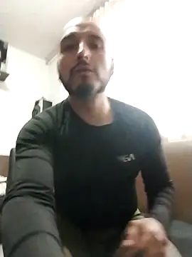 Snapshot of KenllyH chatting on September 17, 2025, 10:11 pm KenllyH online show from September 17, 2025, 10:11 pm