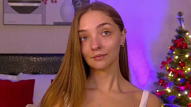 VirginieCruz online show from December 4, 2025, 5:39 am