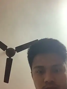 Hullax online show from March 4, 2026, 4:13 pm