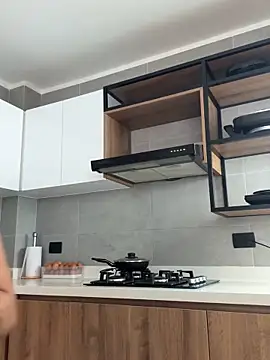 abi katyy online show from September 28, 2025, 7:30 pm