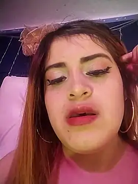 bella star21 online show from October 2, 2025, 2:24 pm