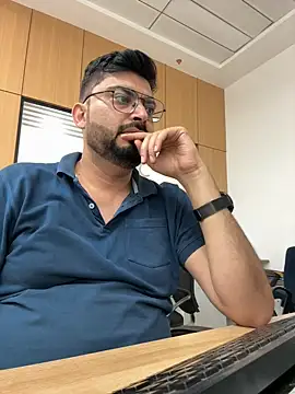 hot rajat online show from June 12, 2026, 9:52 am