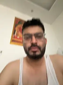 hot rajat online show from June 19, 2026, 3:44 am