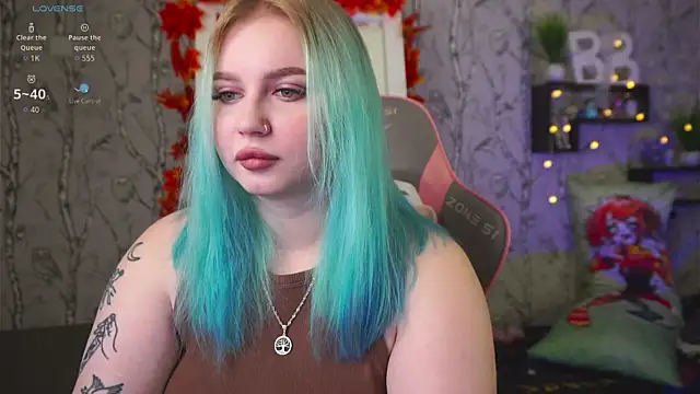 Moon Valkyrie online show from October 3, 2025, 7:49 am