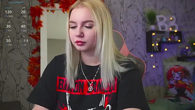 Moon Valkyrie online show from October 6, 2025, 9:40 am