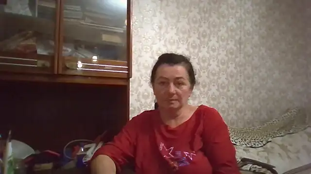 GypsiQueen2 online show from October 16, 2025, 4:30 pm