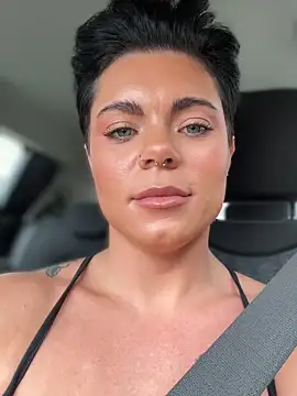 Snapshot of LukeLouHarvey chatting on September 18, 2025, 4:47 am LukeLouHarvey online show from September 18, 2025, 4:47 am