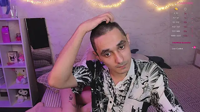 Snapshot of PostBabyyy chatting on March 13, 2025, 9:48 pm PostBabyyy online show from March 13, 2025, 9:48 pm