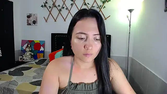 naughty girl 4u online show from March 23, 2026, 7:29 pm