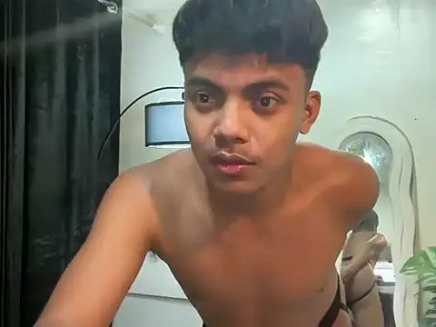 Snapshot of asianboyhunt chatting on April 13, 2026, 10:26 pm asianboyhunt online show from April 13, 2026, 10:26 pm