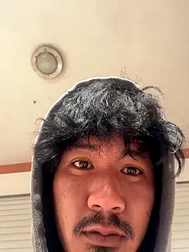 Snapshot of juniiorre chatting on October 26, 2025, 11:38 am juniiorre online show from October 26, 2025, 11:38 am