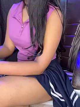 Snapshot of SCHOOL_Girl_0 chatting on December 11, 2024, 5:26 pm SCHOOL Girl 0 online show from December 11, 2024, 5:26 pm