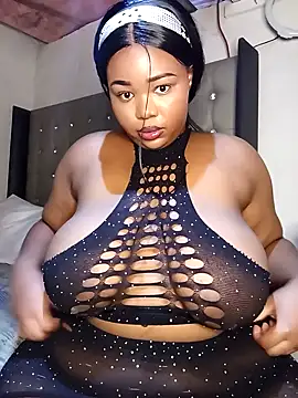 Snapshot of Aaaliyah445 chatting on October 21, 2025, 6:30 pm Aaaliyah445 online show from October 21, 2025, 6:30 pm