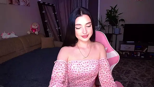 Snapshot of __Malika__ chatting on October 22, 2025, 2:39 pm Malika online show from October 22, 2025, 2:39 pm