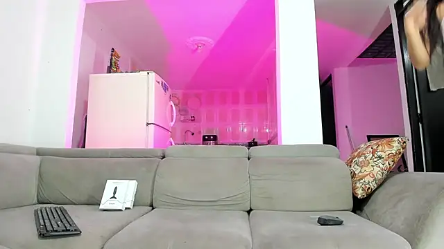 Fairycandyx online show from November 19, 2025, 9:04 pm