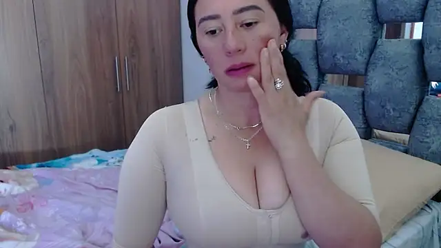 Snapshot of sara_hott_1 chatting on January 22, 2025, 8:59 pm sara hott 1 online show from January 22, 2025, 8:59 pm