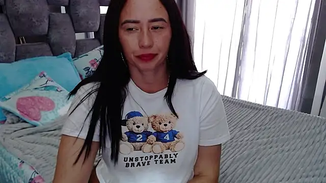 Snapshot of sara_hott_1 chatting on September 23, 2025, 8:34 pm sara hott 1 online show from September 23, 2025, 8:34 pm