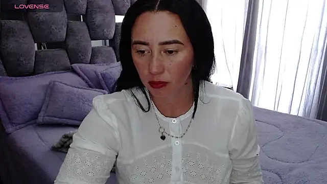 Snapshot of sara_hott_1 chatting on October 21, 2025, 8:09 pm sara hott 1 online show from October 21, 2025, 8:09 pm