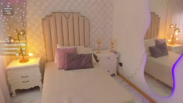 Pia Johnson  online show from March 7, 2025, 5:28 pm