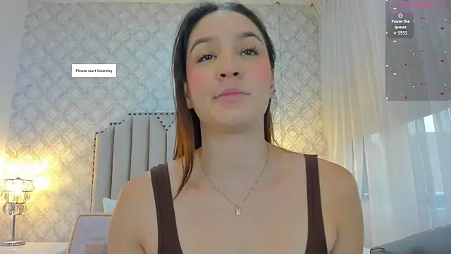 Pia Johnson  online show from October 23, 2025, 11:31 am