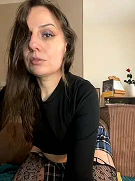 Snapshot of hades4ness chatting on September 30, 2025, 12:54 pm hades4ness online show from September 30, 2025, 12:54 pm