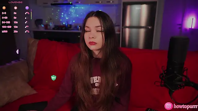 How2Meow online show from December 15, 2025, 5:17 pm