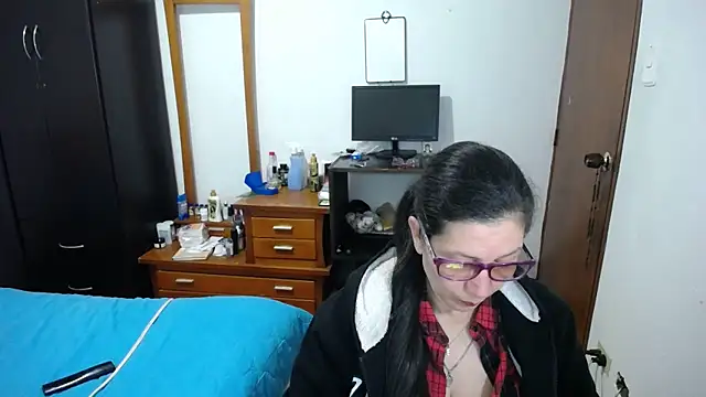 latin49 online show from October 1, 2025, 5:24 am