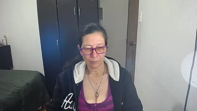 latin49 online show from April 11, 2026, 5:45 am