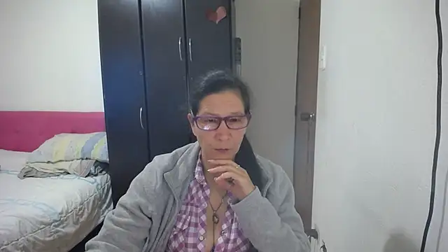 latin49 online show from June 11, 2026, 5:16 am